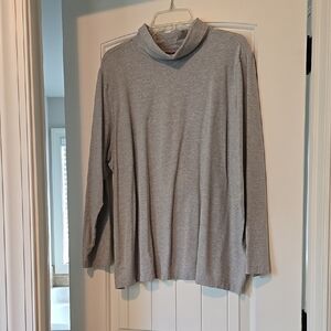Women's Gray Turtleneck Top